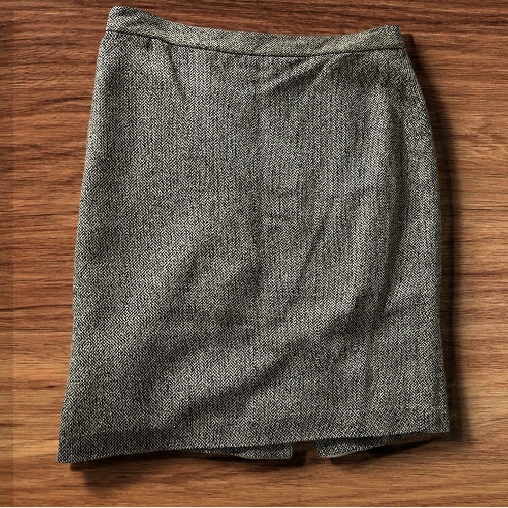 Lauren Ralph Lauren plus size skirt, lining and slit​